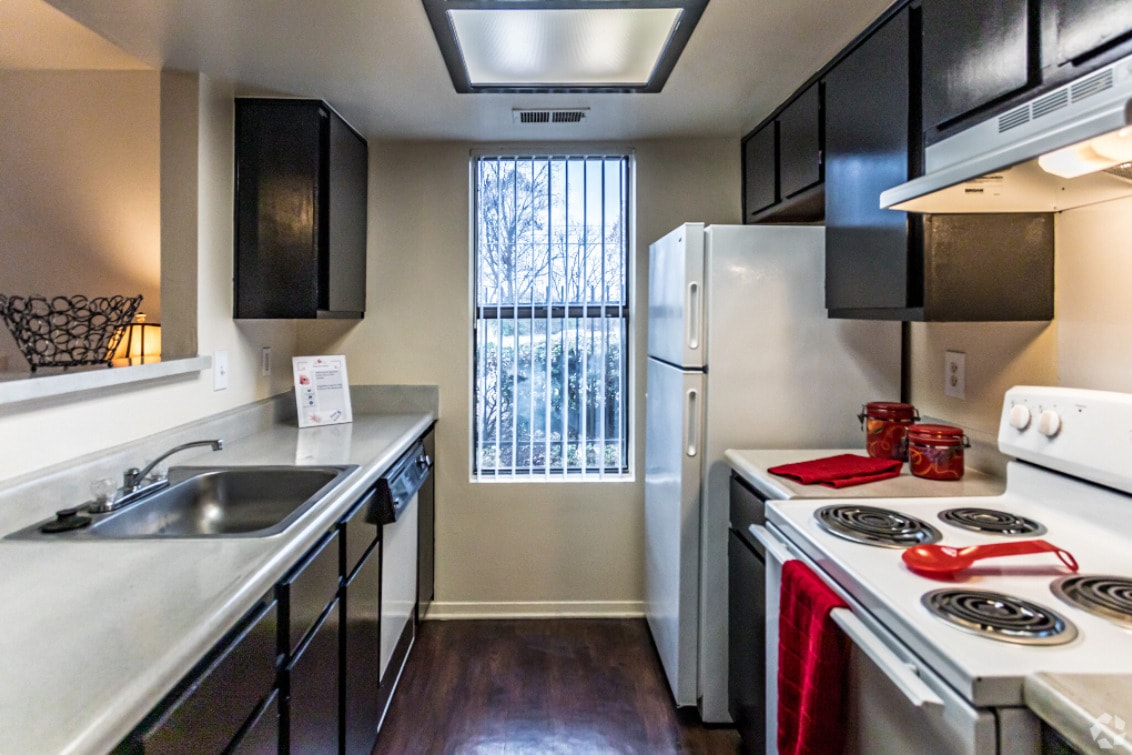 Primary Photo - The Parkway