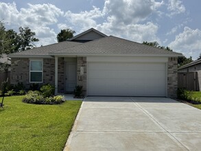 Building Photo - 31529 Pianella Ln