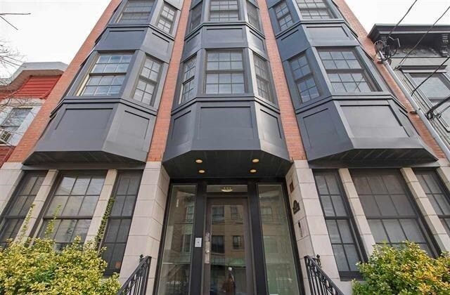 Foto principal - 131 Monroe St