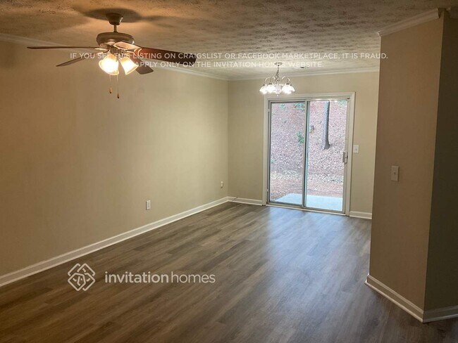 Building Photo - 2644 Waverly Hills Dr