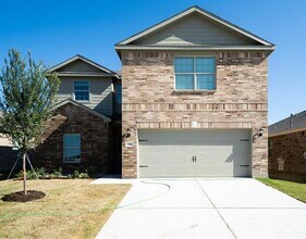 Building Photo - 128 Emma Dr