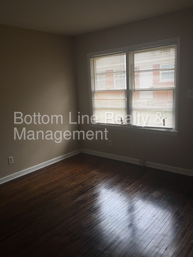 Foto del edificio - 5214 Clearmont Ave