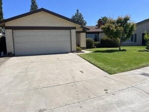 Building Photo - 10850 Eberly Ct