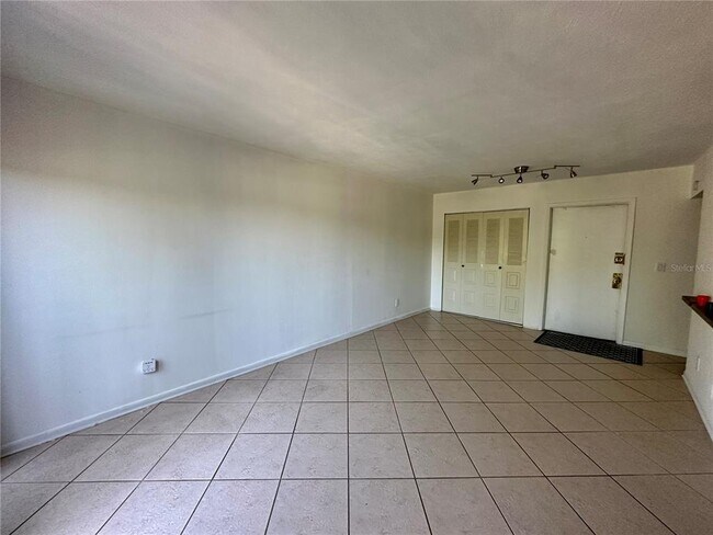 Building Photo - 1799 N Highland Ave