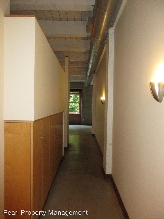 Building Photo - 416 NW 13th Ave