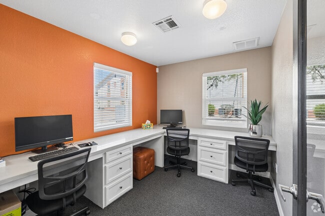 Business Center - Mission Vista
