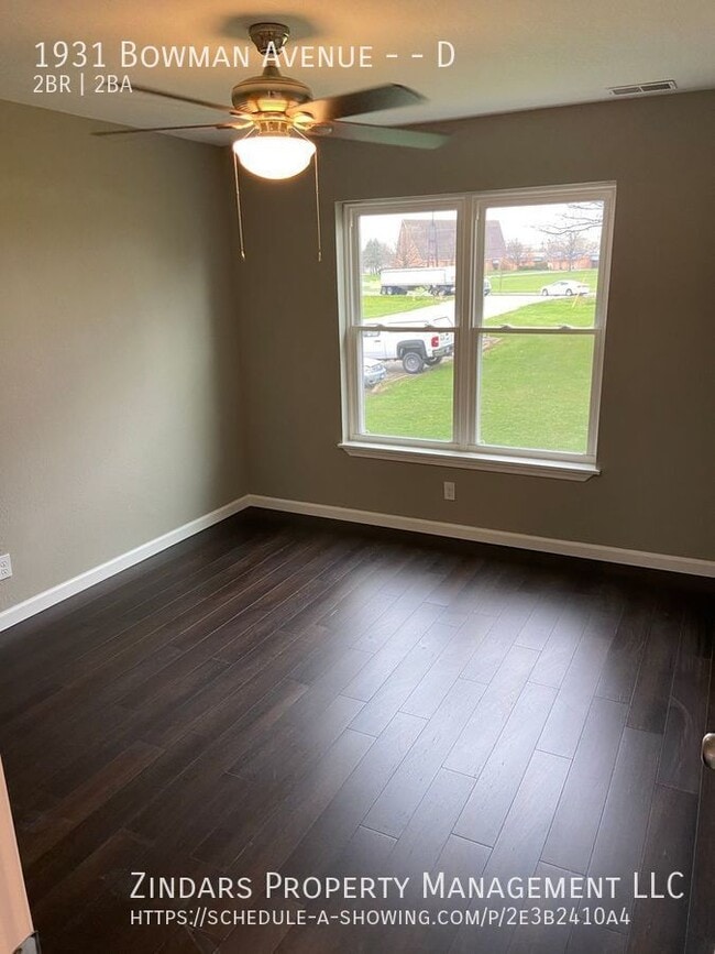 Foto del edificio - 1931 N Bowman Ave