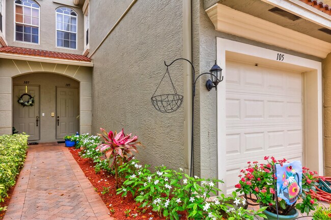 Foto del edificio - 4921 Bonsai Cir