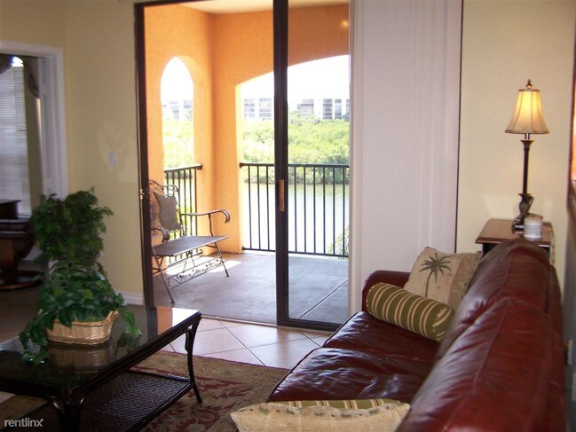 Building Photo - 2721 Via Murano