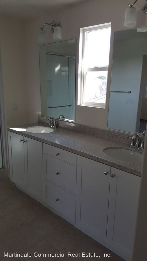 Foto del edificio - 3 br, 2.5 bath House - 1357 Bonnie Cove