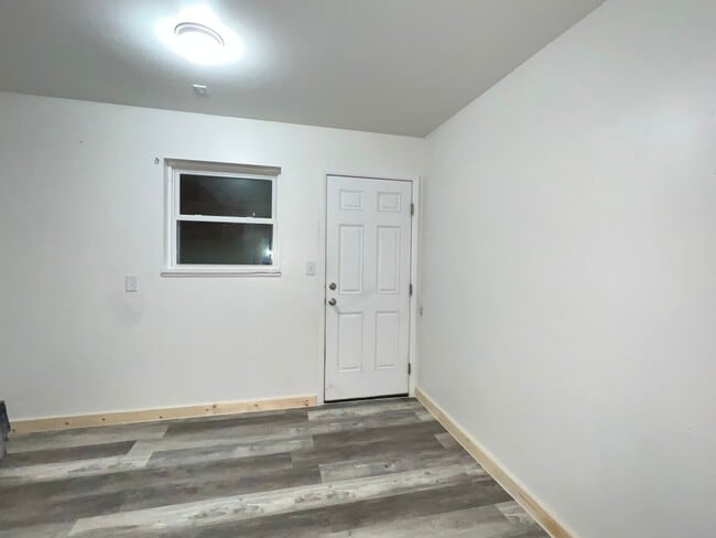 Building Photo - 1708 Theodore Dr