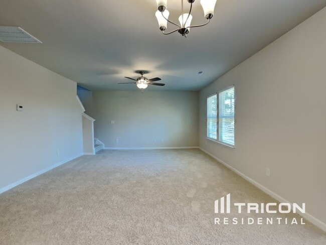 Foto del edificio - 572 Lakerun Dr