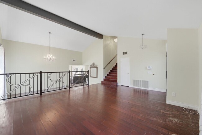 Foto del edificio - 29142 Bobolink Dr