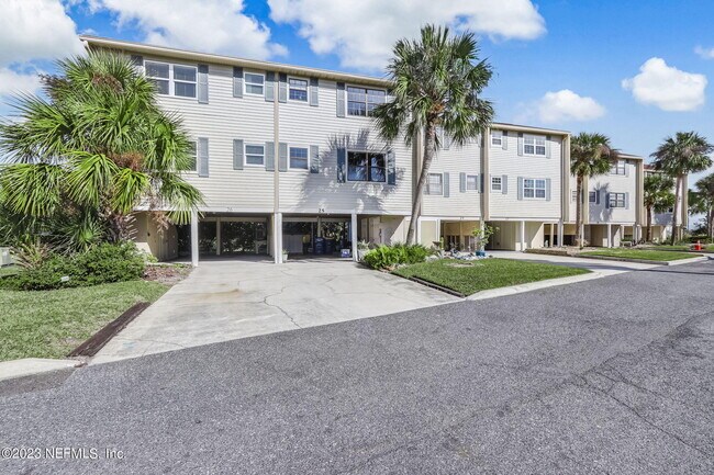 Building Photo - 925 Tarpon Ave