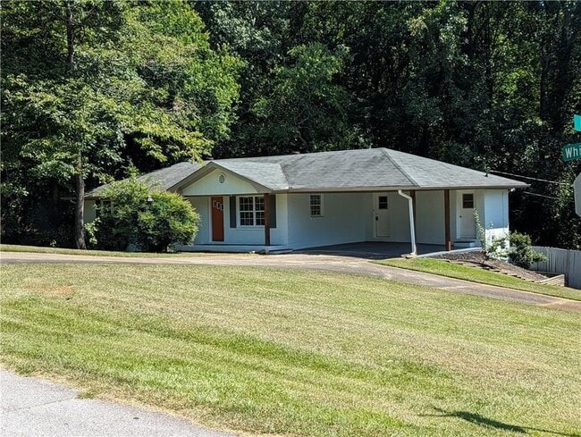 Building Photo - 1565 Whippoorwill Drive