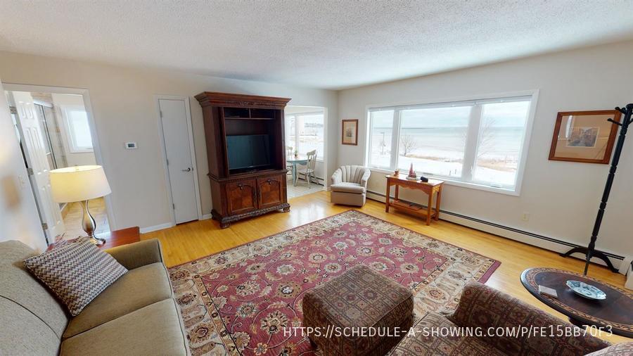 Foto principal - 830 S Lake St