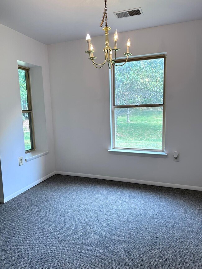 Foto del edificio - 18411 Guildberry Dr