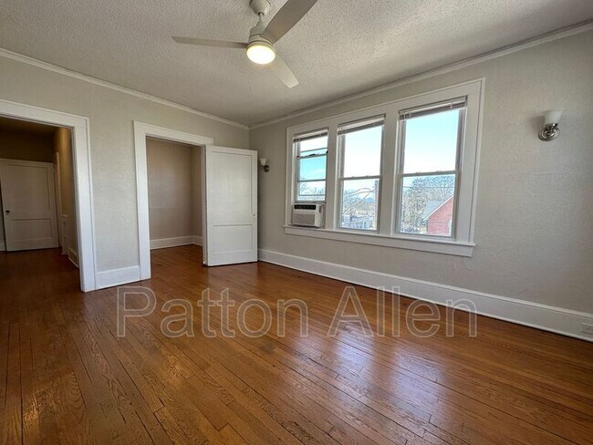 Foto del edificio - 205 Hillside St