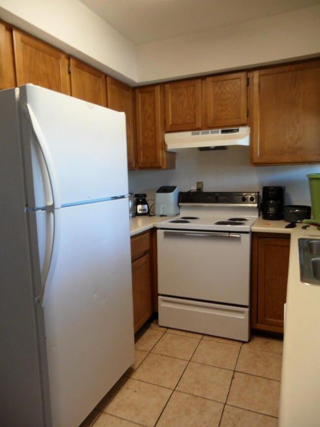 Building Photo - 4321 E Crow Dr