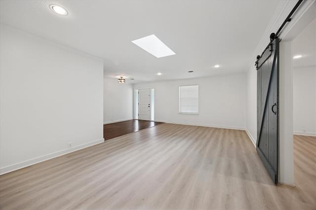 Foto del edificio - 3211 Darby Ln