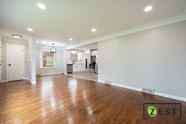 Building Photo - Welcome Home!