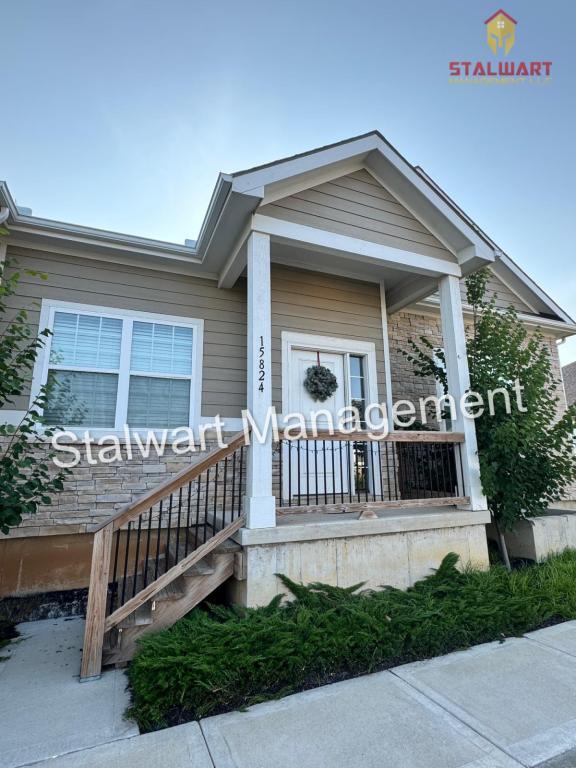 Foto del edificio - 15824 Riley St