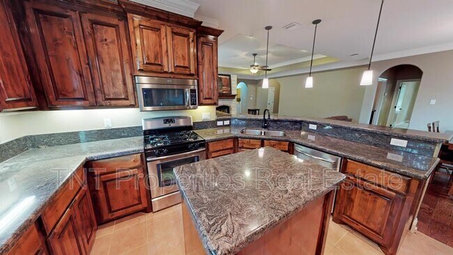 Building Photo - 322 Landsburg Ln