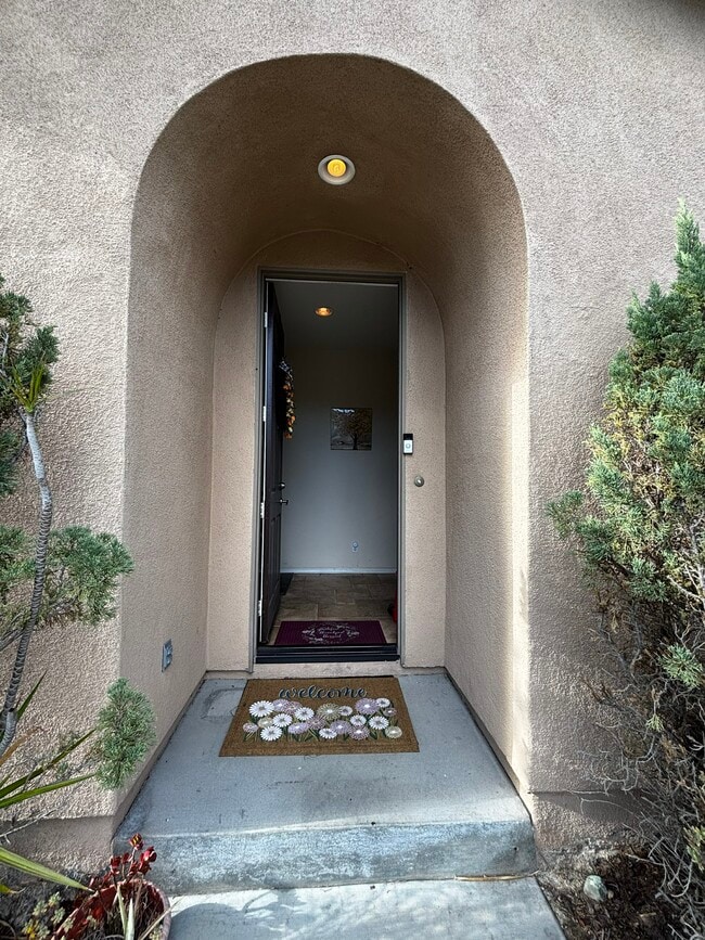 Foto del edificio - 2695 W Madison Cir