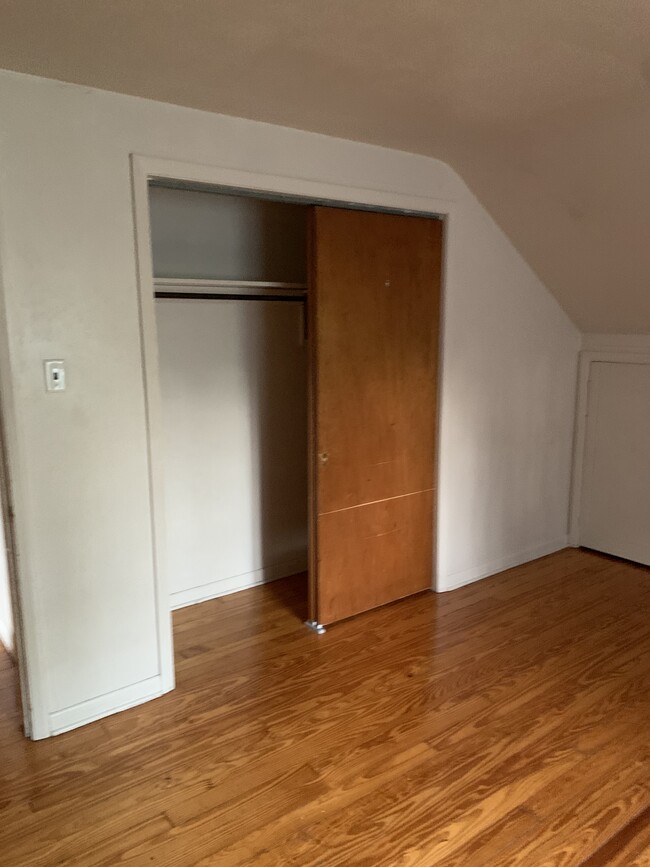 Closets - 2449 W Tilghman St