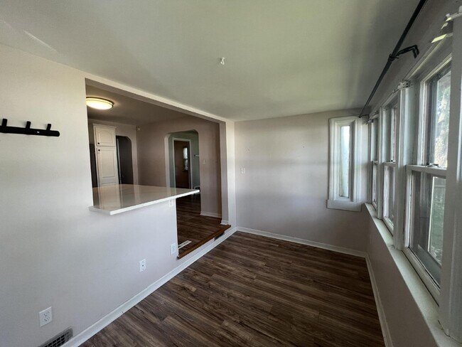 Foto del edificio - Wyoming 3 Bedroom with Fenced in Yard