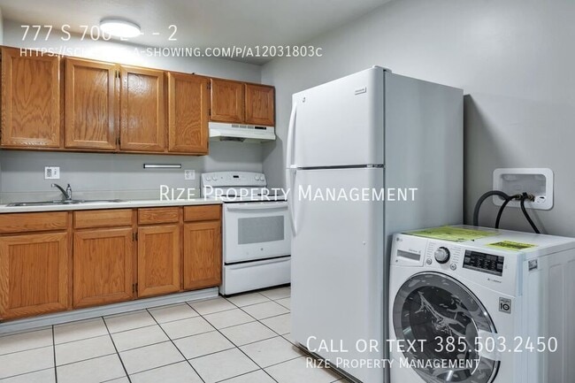 Building Photo - 777 S 700 E