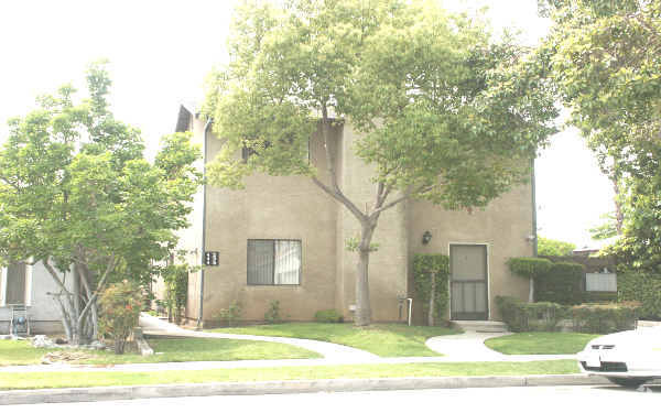 Building Photo - 63-65 S Parkwood Ave