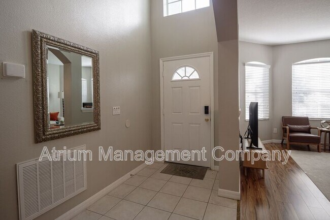 Foto del edificio - 446 Higher Combe Dr