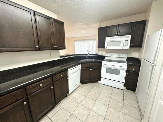 Foto del edificio - 3469 NW 44th St