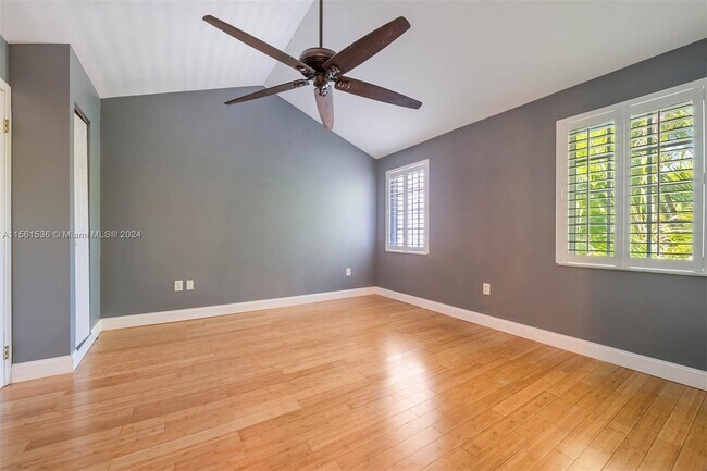 Foto del edificio - 3172 Virginia St