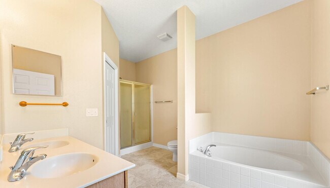 Building Photo - 6076 Indigo Crossing Dr