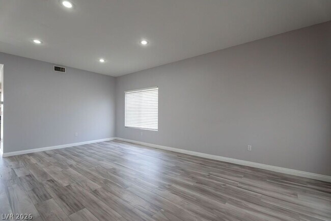 Foto del edificio - 1109 Devon Downs Ave