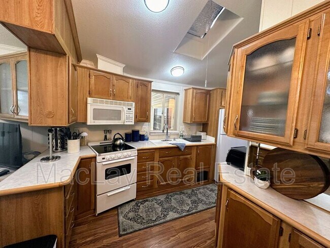 Foto del edificio - 1452 S Ellsworth Rd
