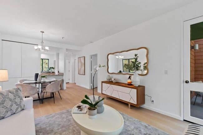 Foto del edificio - 4250 El Camino Real