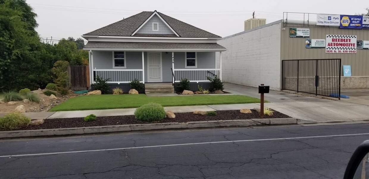 Primary Photo - 3 Bedroom 2 Bath in Reedley California