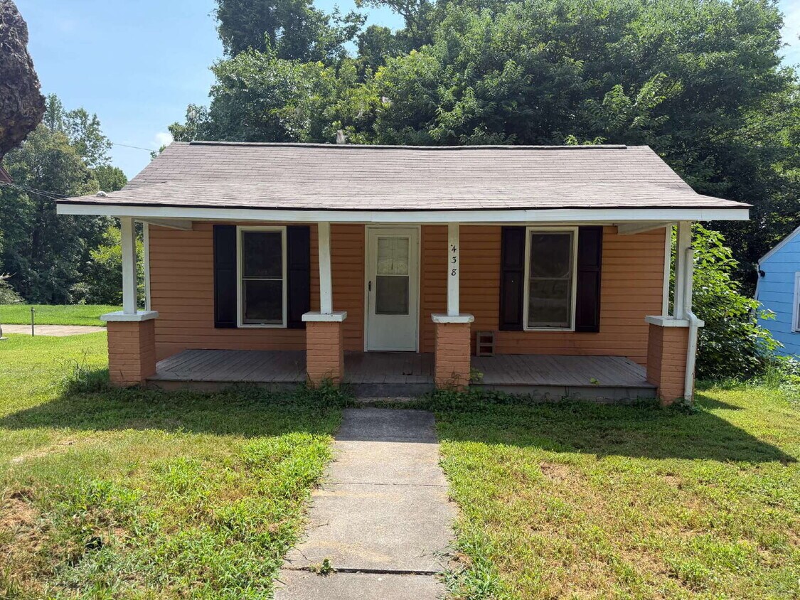 Charming 3-Bed Home in Winston Salem – New Energy efficient HVAC! - "Charming 3-Bed Home in Winston Salem – Cozy Living Awaits at 438 Crews Street!"