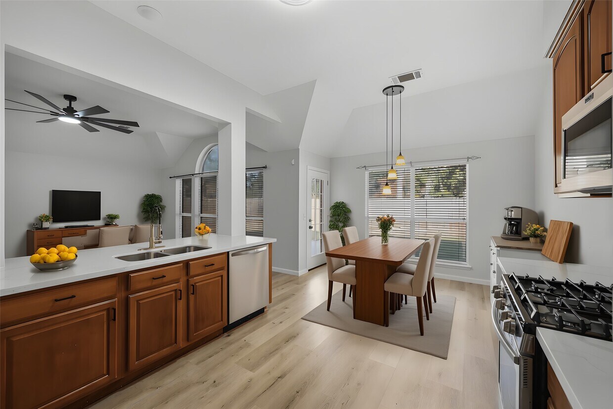 Foto principal - 19134 Milloak Dr