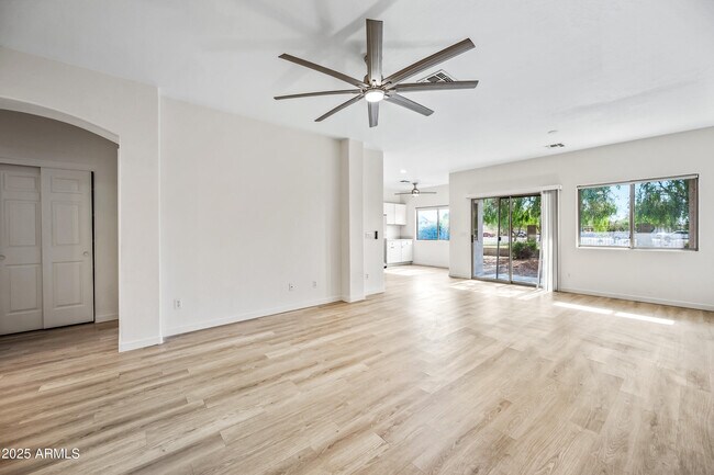Building Photo - 1704 S 79th Glen