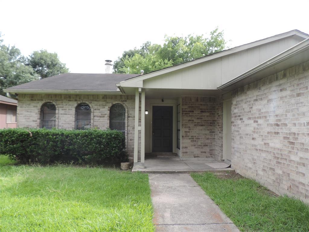Primary Photo - 22823 Millgate Dr