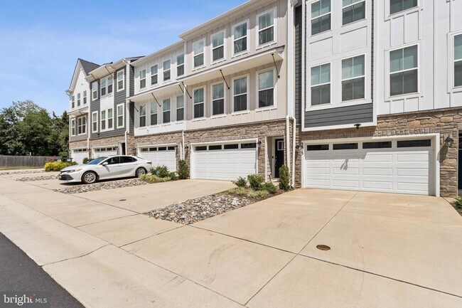 Foto del edificio - 3817 Drayton Ct