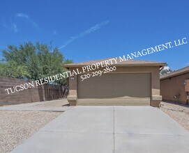 Building Photo - 6313 E Garden Stone Dr