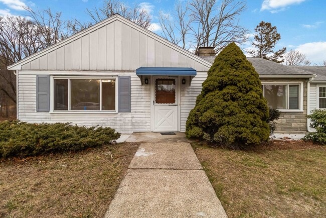 Foto del edificio - 58 Cutler Dr