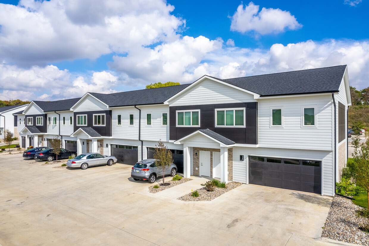 District 42 Apartments & Townhomes Apartments in Sioux City, IA