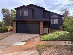 Building Photo - 2580 Lyncrest Dr