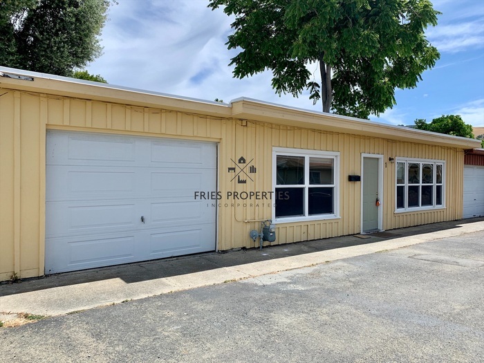 Primary Photo - One bedroom apartment with attached garage